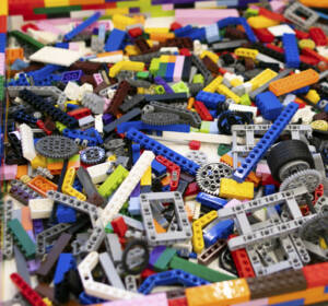 thymio-creators-kit-thumnail.-lgjpg_600 thymio lego